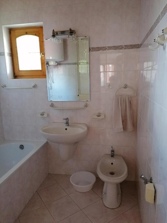 Vica Apartman Balatonberény Exterior foto