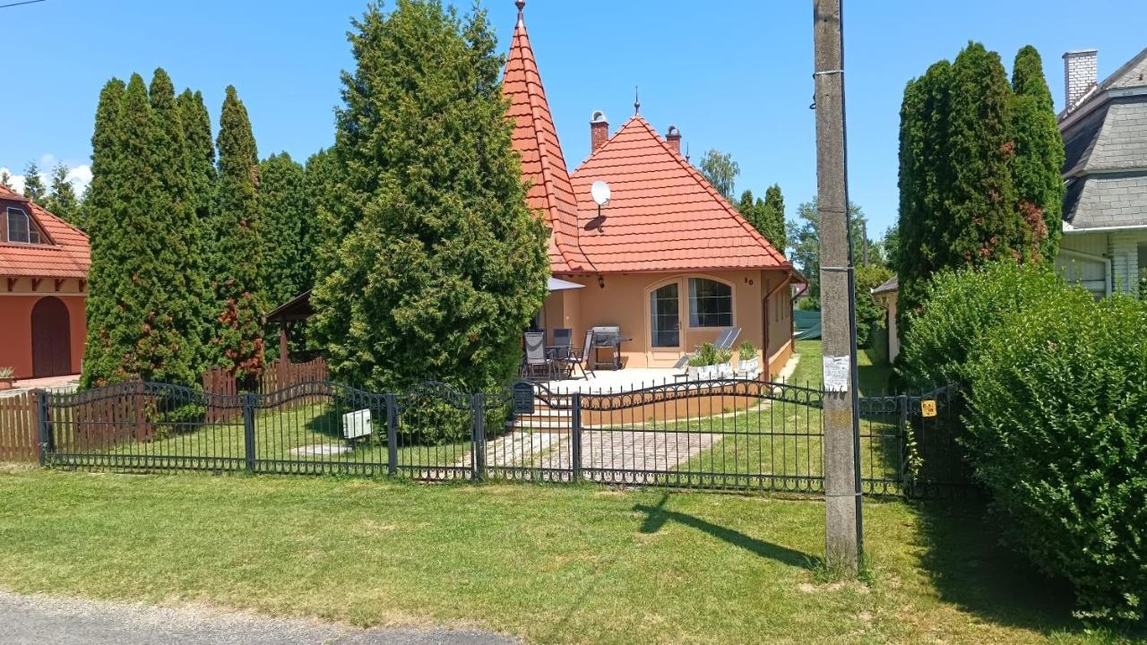 Vica Apartman Balatonberény Exterior foto