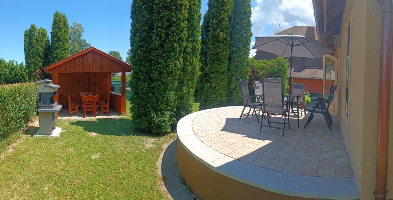 Vica Apartman Balatonberény Exterior foto